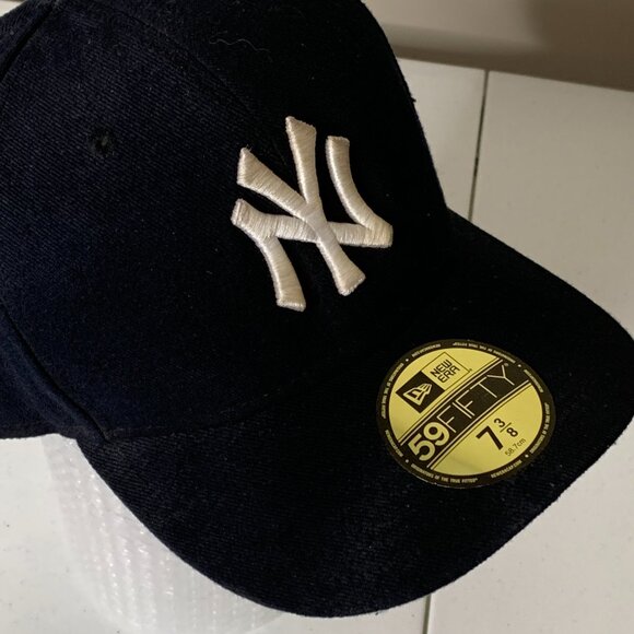 New York Yankees Hat Cap Fitted Mens 7 3/8 MLB Baseball New Era 59FIFTY - Picture 4 of 7